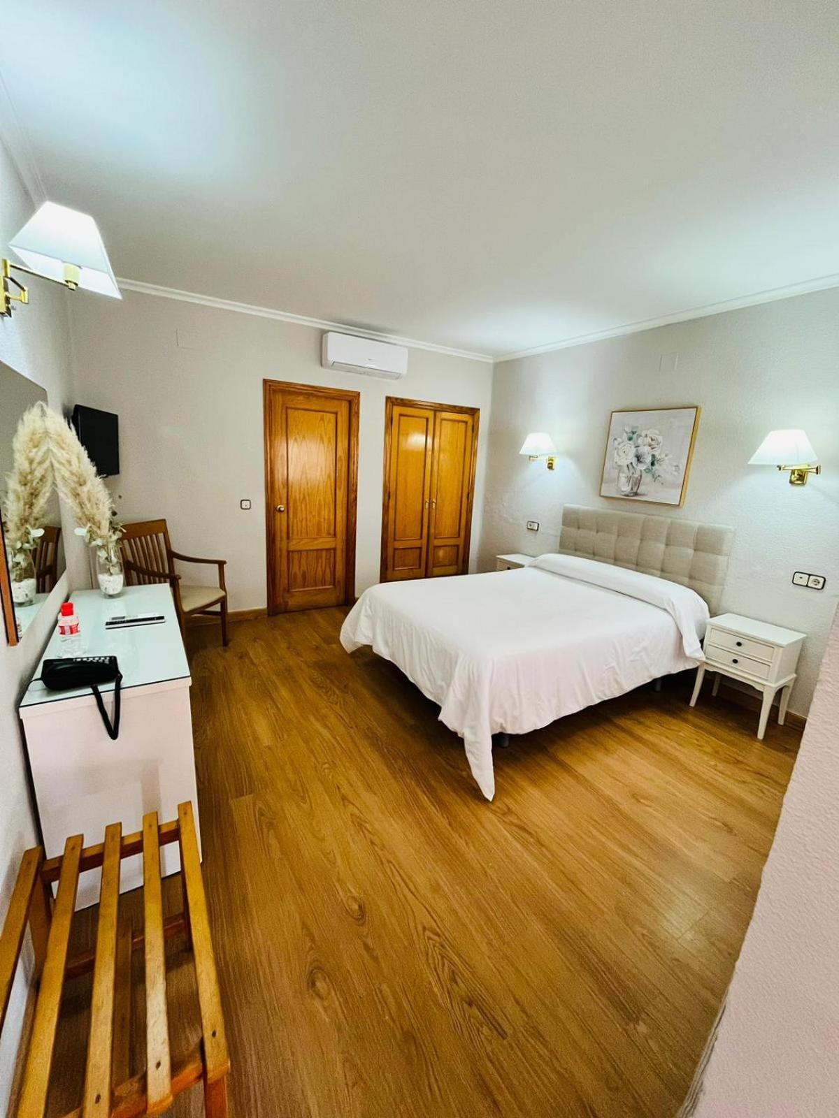 Hotel Salvador Bailén Eksteriør billede