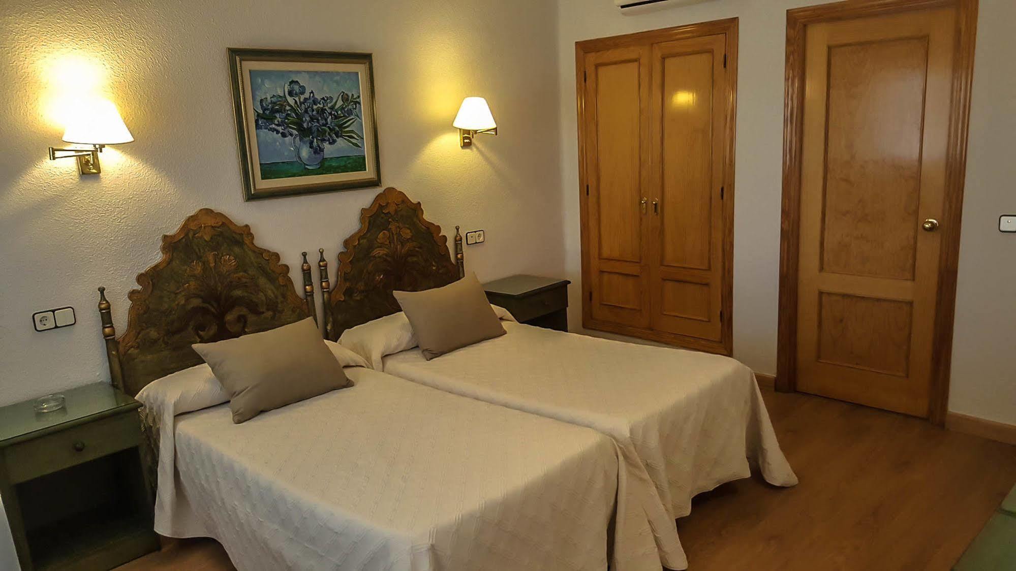 Hotel Salvador Bailén Eksteriør billede