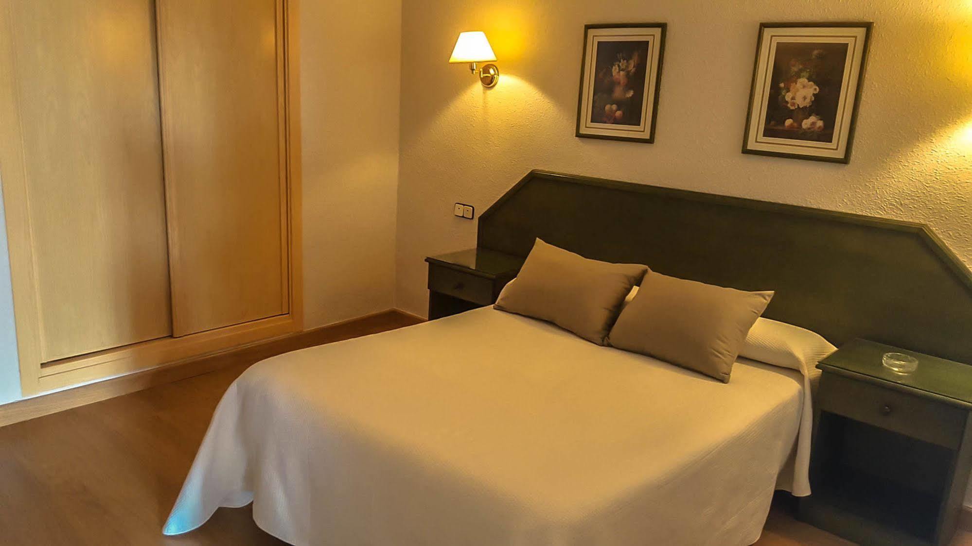 Hotel Salvador Bailén Eksteriør billede