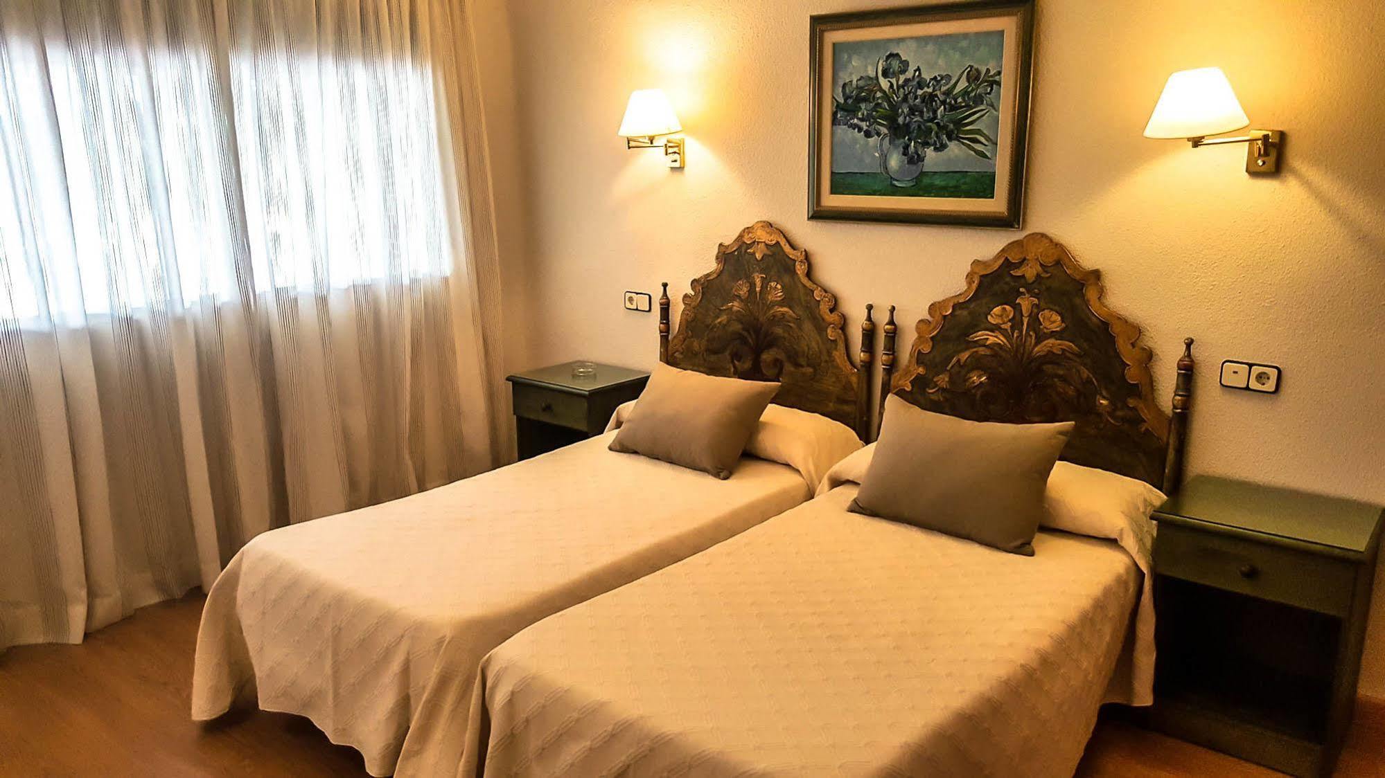 Hotel Salvador Bailén Eksteriør billede